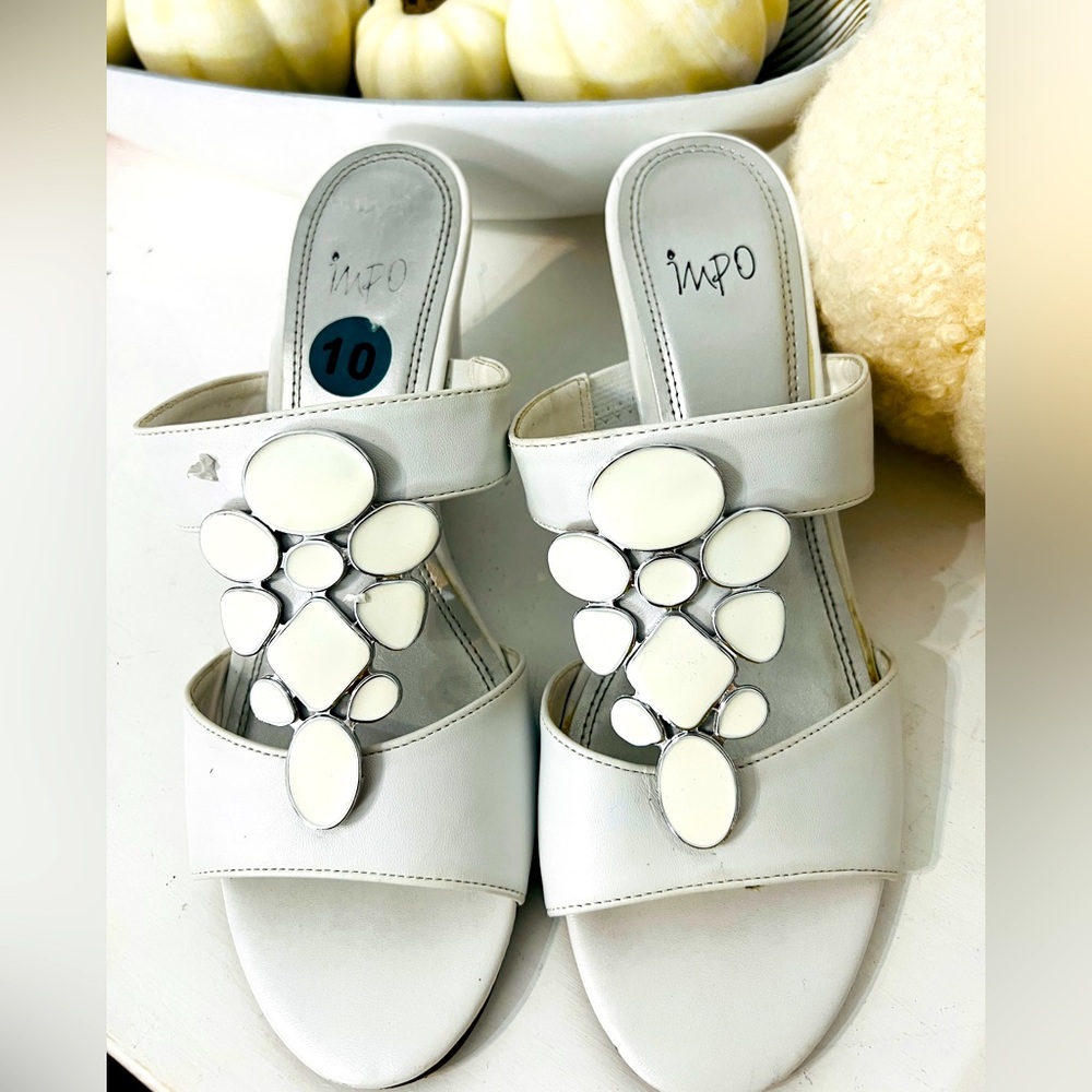 Women White Shoes